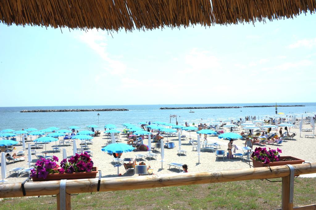 Airone Bianco Residence Village Lido delle Nazioni Esterno foto
